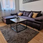 Tobys Place *